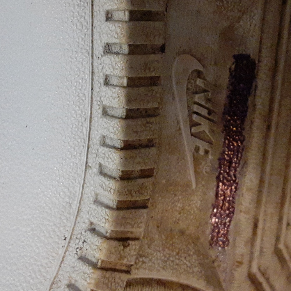 Men's size 12 Air Force One sneakers - Picture 14 of 16